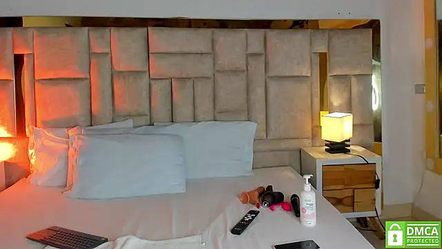 Miss Abigail  online show from 03-30-26, 12:50