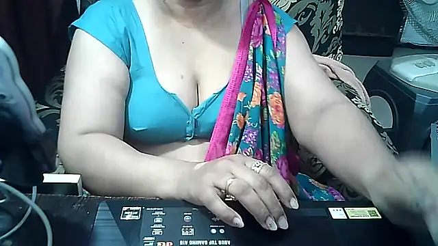 Snapshot of Punambhabisexy chatting on 10-14-25, 08:09 Punambhabisexy online show from 10-14-25, 08:09