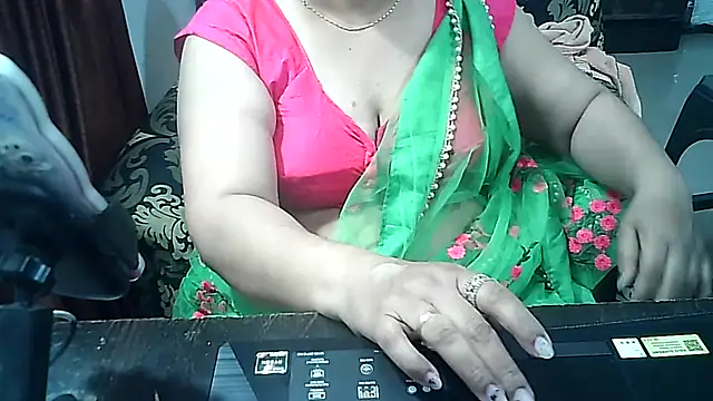 Snapshot of Punambhabisexy chatting on 10-05-25, 05:58 Punambhabisexy online show from 10-05-25, 05:58