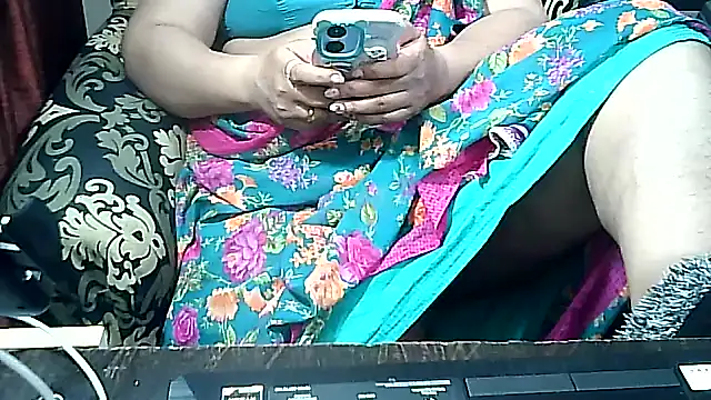 Snapshot of Punambhabisexy chatting on 10-11-25, 09:38 Punambhabisexy online show from 10-11-25, 09:38