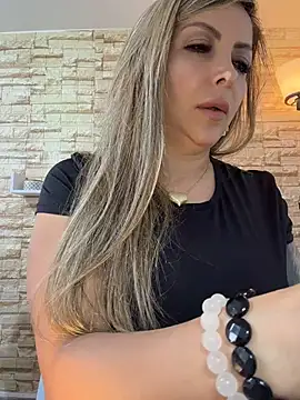  Abril-Office1 online show from 07-23-26, 03:52