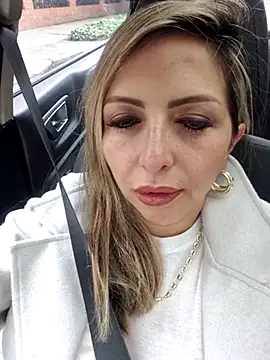  Abril-Office1 online show from 03-06-25, 07:10