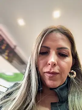  Abril-Office1 online show from 02-24-26, 02:40