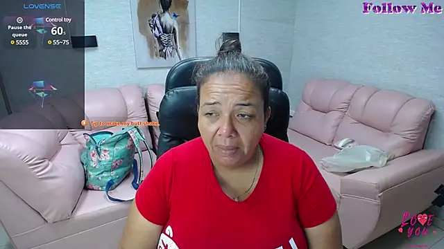Snapshot of Penelope_Nipples_ chatting on 03-18-25, 11:44 Penelope Nipples online show from 03-18-25, 11:44