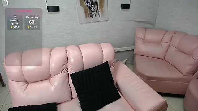 Penelope Nipples  online show from 02-05-26, 12:01