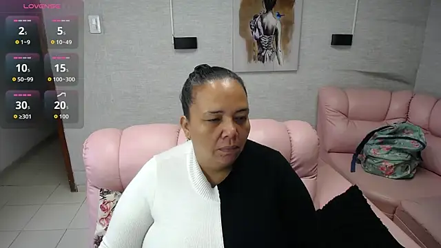 Snapshot of Penelope_Nipples_ chatting on 10-18-25, 11:56 Penelope Nipples online show from 10-18-25, 11:56