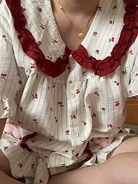 Ruby bear online show from 03-25-26, 07:41