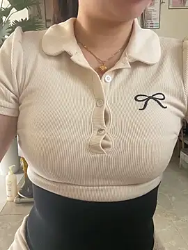 Ruby bear online show from 03-28-26, 04:02