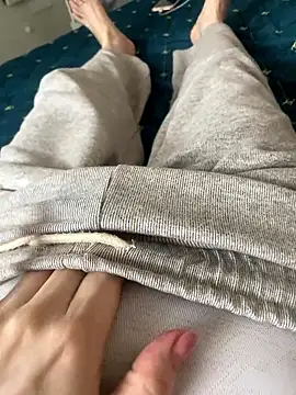 Ruby bear online show from 01-15-26, 03:54