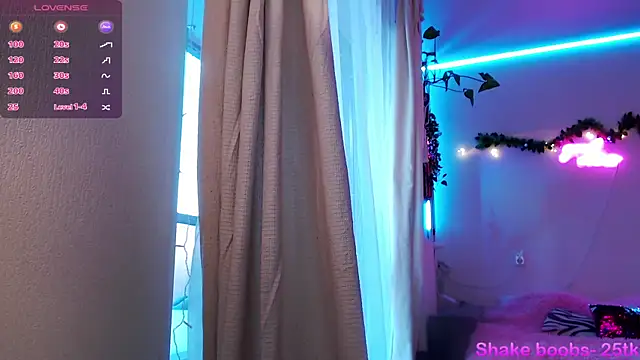 Snapshot of MollyPercocet-13 chatting on 01-14-25, 04:57 MollyPercocet-13 online show from 01-14-25, 04:57
