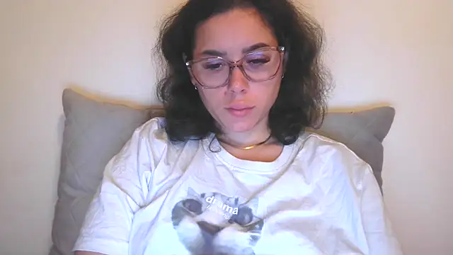 LovelyJulliette online show from 11-21-25, 11:09