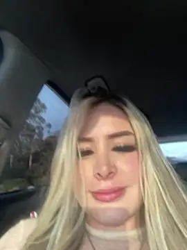 Snapshot of natashasweet chatting on 03-10-26, 10:36 natashasweet online show from 03-10-26, 10:36