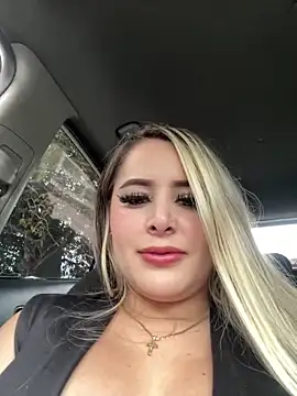 Snapshot of natashasweet chatting on 03-12-26, 10:03 natashasweet online show from 03-12-26, 10:03