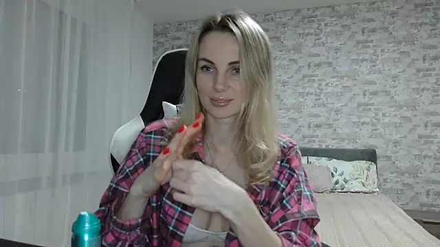 AlissonBia online show from 04-14-26, 09:09