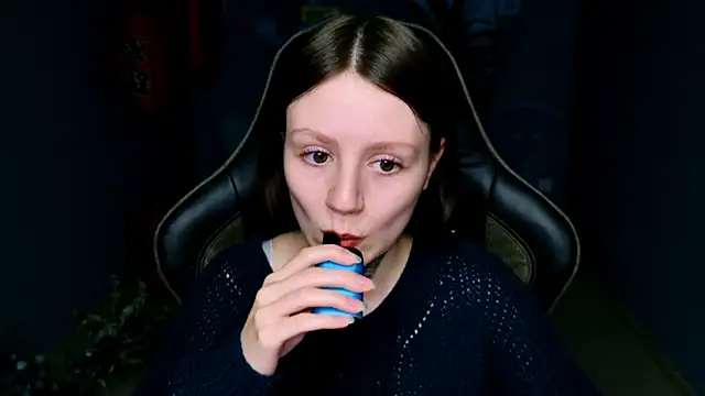 Snapshot of VeliraBraitberg chatting on 03-15-25, 11:29 VeliraBraitberg online show from 03-15-25, 11:29