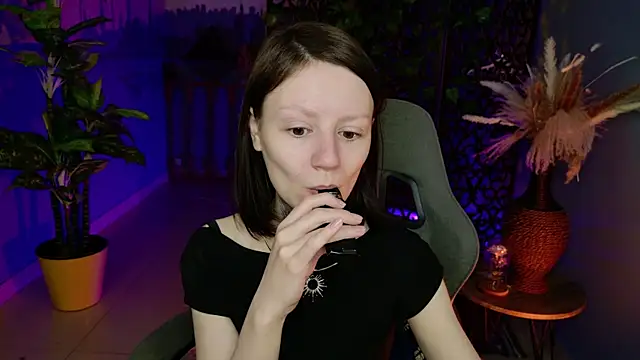 Snapshot of VeliraBraitberg chatting on 06-07-26, 05:45 VeliraBraitberg online show from 06-07-26, 05:45