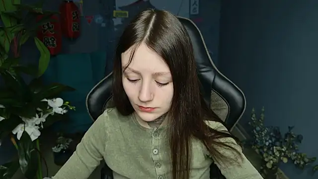 Snapshot of VeliraBraitberg chatting on 02-08-25, 08:09 VeliraBraitberg online show from 02-08-25, 08:09