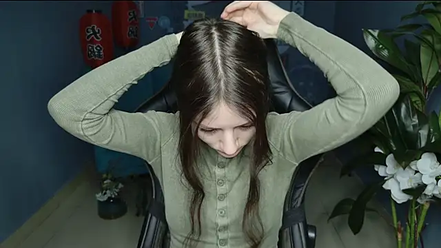 Snapshot of VeliraBraitberg chatting on 02-07-25, 05:10 VeliraBraitberg online show from 02-07-25, 05:10