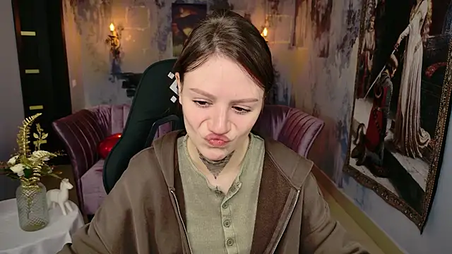 Snapshot of VeliraBraitberg chatting on 10-19-25, 03:37 VeliraBraitberg online show from 10-19-25, 03:37