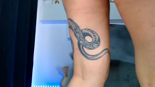 arianatattoos online show from 12-16-25, 11:03