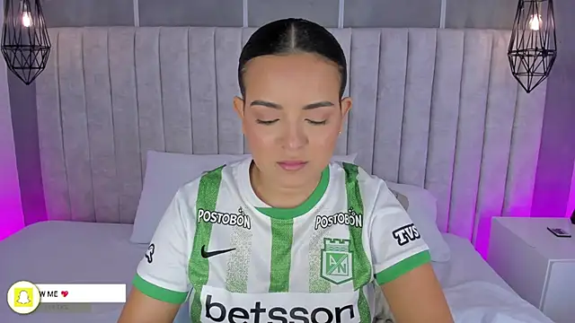 lea gray online show from 11-30-25, 05:36