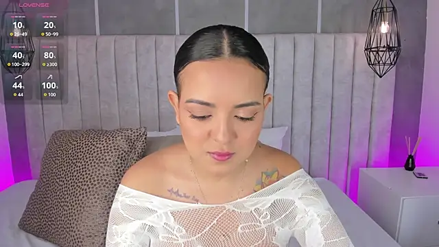 lea gray online show from 12-16-25, 06:23