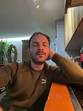 Adventurehotman online show from 03-15-25, 12:04
