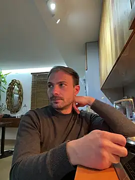 Adventurehotman online show from 03-05-25, 11:16