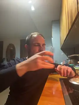 Adventurehotman online show from 04-14-26, 07:41