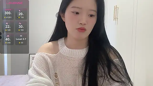 rose-u online show from 11-18-25, 02:05