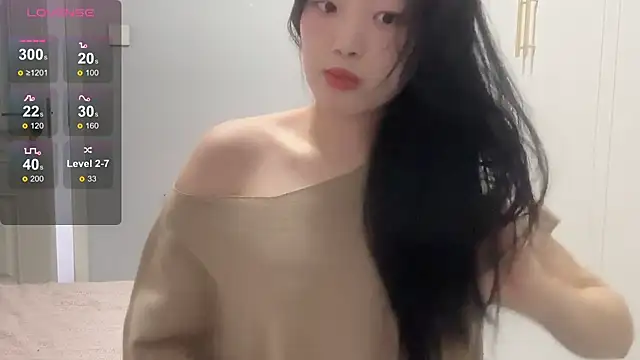 rose-u online show from 11-17-25, 02:04