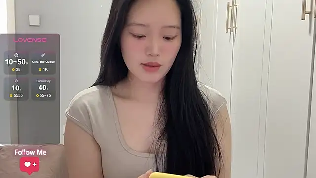 Snapshot of rose-u chatting on 03-11-26, 01:21 rose-u online show from 03-11-26, 01:21