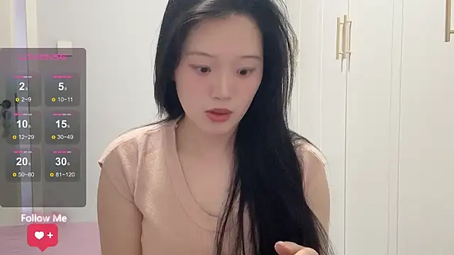 Snapshot of rose-u chatting on 02-26-26, 01:49 rose-u online show from 02-26-26, 01:49