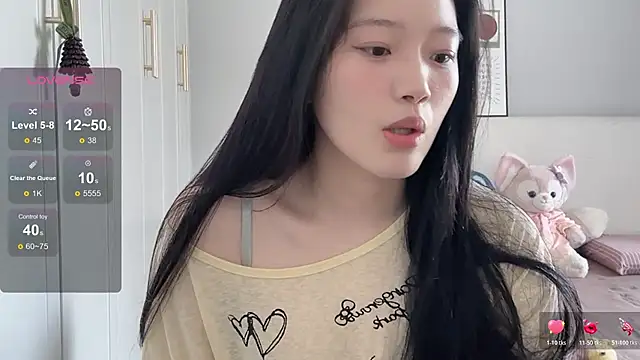 rose-u online show from 04-30-26, 01:56