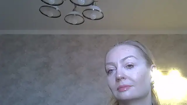 Snapshot of ZarinaSwift chatting on 07-15-26, 05:47 ZarinaSwift online show from 07-15-26, 05:47