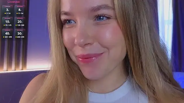 Snapshot of milly_shy chatting on 09-23-25, 06:53 milly shy online show from 09-23-25, 06:53