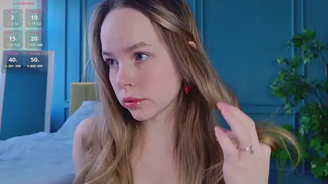 Snapshot of milly_shy chatting on 02-23-26, 07:20 milly shy online show from 02-23-26, 07:20