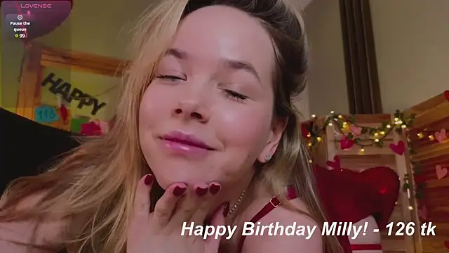 Snapshot of milly_shy chatting on 02-21-25, 08:07 milly shy online show from 02-21-25, 08:07