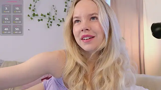 Snapshot of milly_shy chatting on 04-27-26, 07:39 milly shy online show from 04-27-26, 07:39