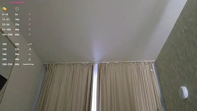 LaraSkinny online show from 12-18-25, 03:11