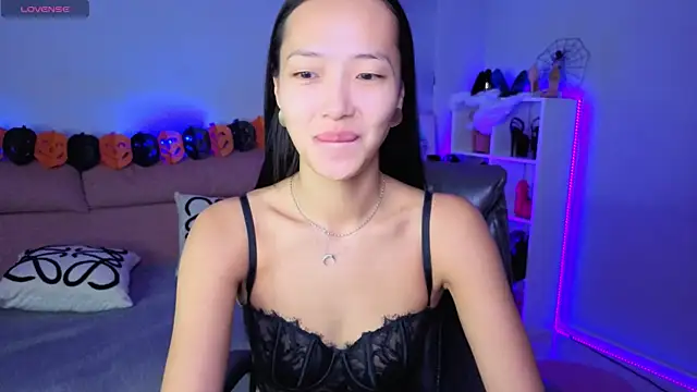  MIURA  online show from 10-28-25, 01:06