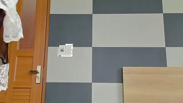 Kiera Thomas online show from 11-10-25, 05:56