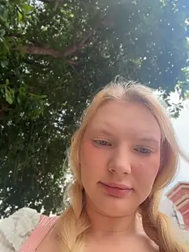 Snapshot of AmmyHot chatting on 05-05-26, 03:20 AmmyHot online show from 05-05-26, 03:20