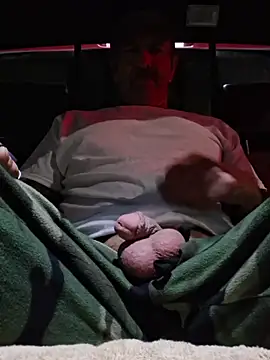 Hotbodyscottie online show from 04-04-26, 09:49