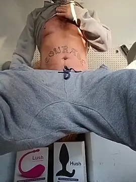 Hotbodyscottie online show from 11-16-25, 12:43