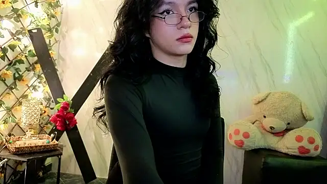 Snapshot of jeimy_garcia chatting on 05-07-26, 12:08 jeimy garcia online show from 05-07-26, 12:08
