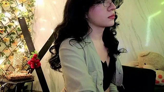 Snapshot of jeimy_garcia chatting on 04-14-26, 12:10 jeimy garcia online show from 04-14-26, 12:10