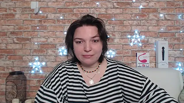 Snapshot of Amelia_Kiss_ chatting on 09-24-25, 12:40 Amelia Kiss online show from 09-24-25, 12:40