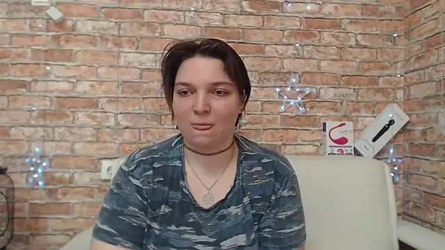 Snapshot of Amelia_Kiss_ chatting on 04-21-26, 02:51 Amelia Kiss online show from 04-21-26, 02:51