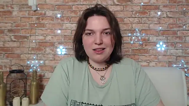 Snapshot of Amelia_Kiss_ chatting on 02-27-25, 04:02 Amelia Kiss online show from 02-27-25, 04:02